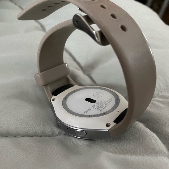 Galaxy Gear S2 - Picture 2 of 2